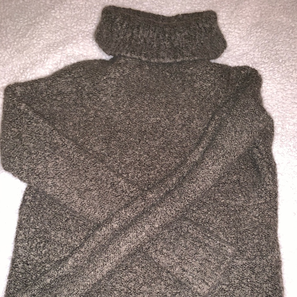 Abercrombie and Fitch turtle neck